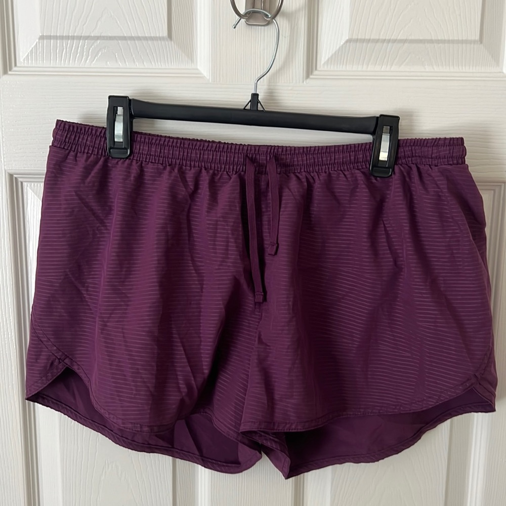 Running shorts